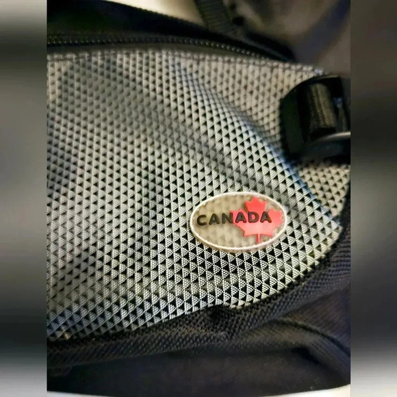 Canada Fanny Waist travel Sports adventure waterproof Pounch strap Black Zipper - Picture 2 of 11